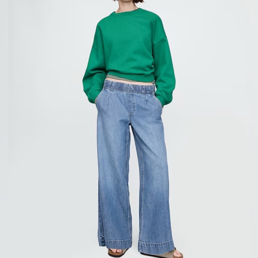 GAP Mid Rise UltraSoft Pleated Easy Baggy Jeans BNWT